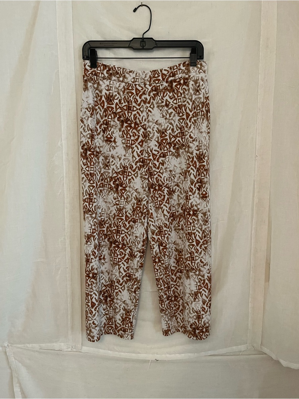 Susan Graver White and Brown Cropped Pull-On Pants